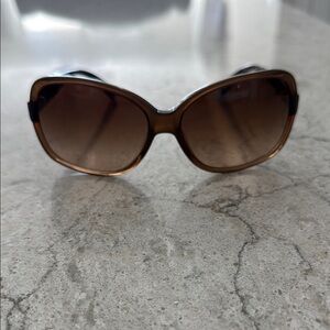 Elegant Brown Sunglasses